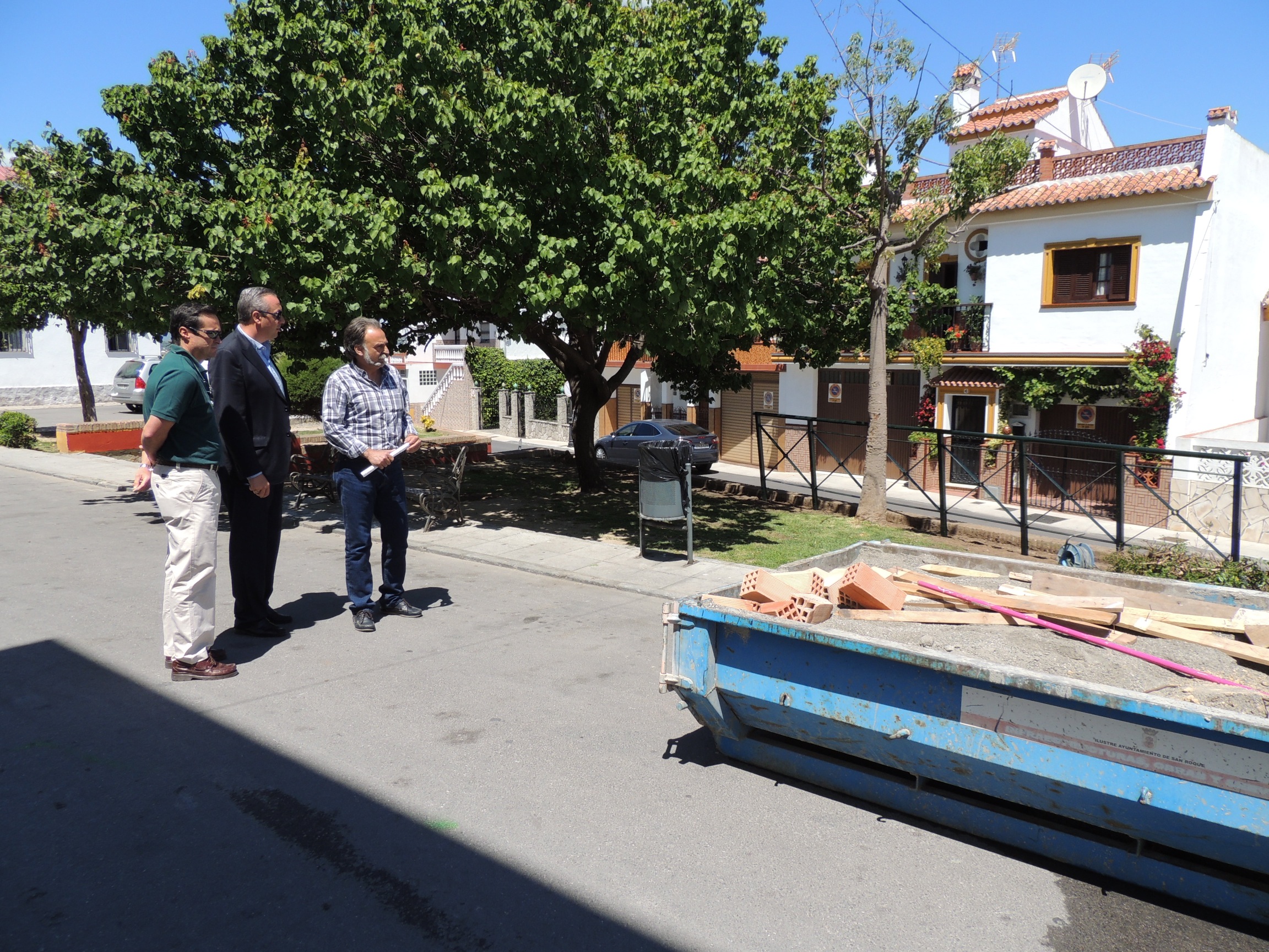 Pintado de Simón Susarte e instalación de una valla perimetral para